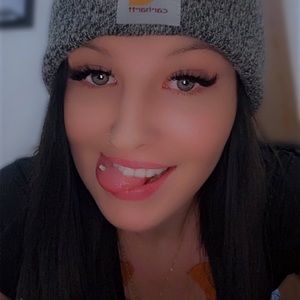 Meet your Posher, Kenzie